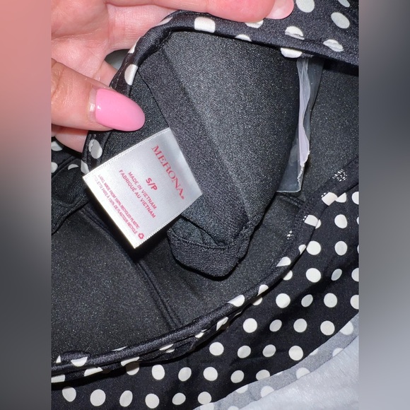 4/$10 Bundle Sale: NWOT Merona Polka Dot Peplum Tankini Top removable Neck Strap - Picture 5 of 5